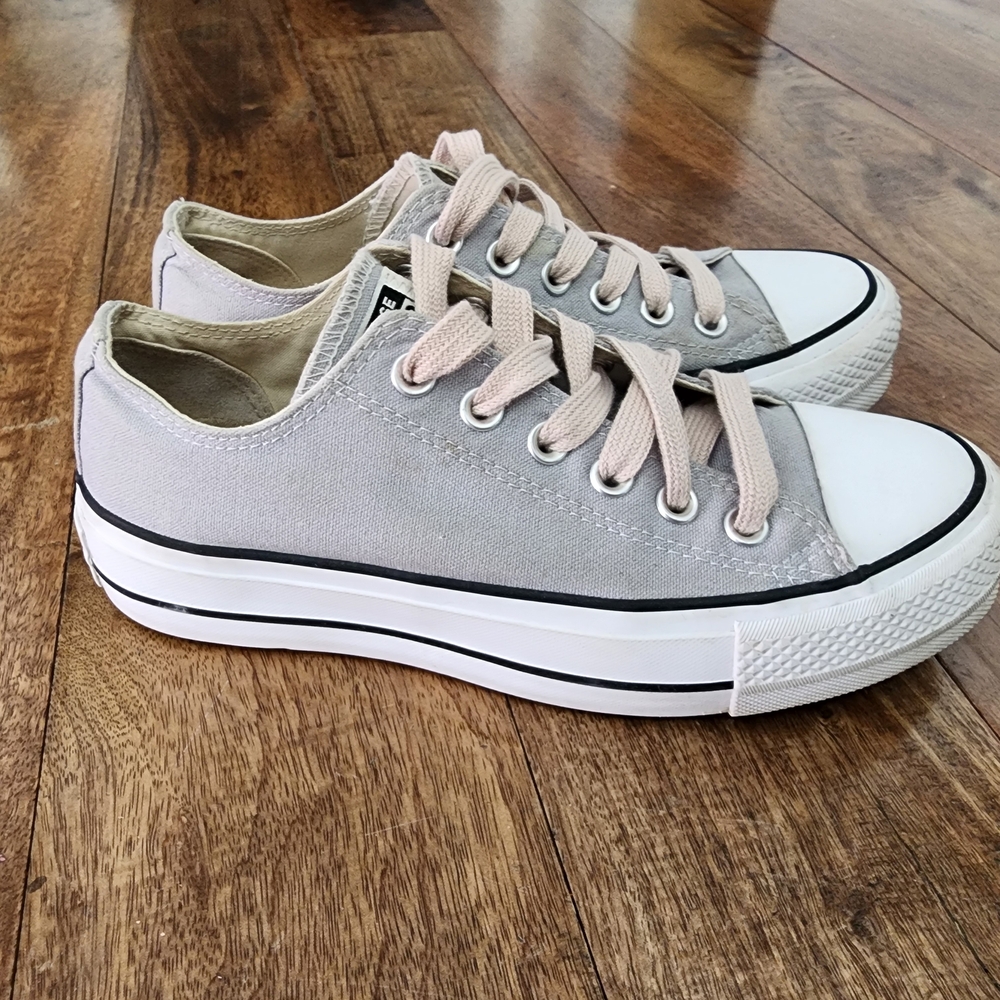 Classic Gray Canvas Converse Platform s7 Women's